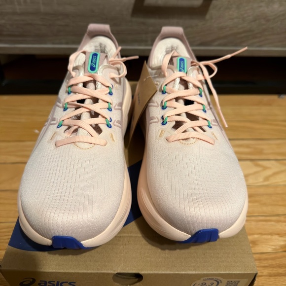 ASICS Women's Gel-Nimbus 28 Light Pink Athletic Shoes - Picture 2 of 7